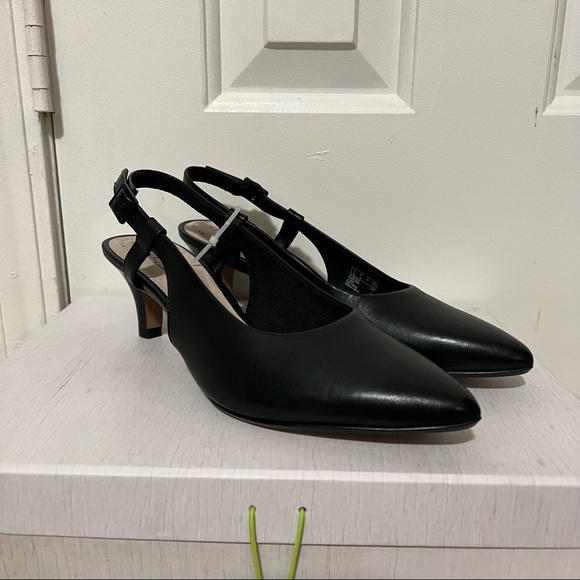 LAST CHANCE ⚫️ NWT Clarks 6.5 Slingback Shoes ⚫️ - Picture 3 of 6